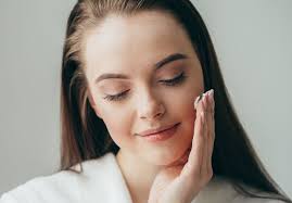 Understanding Sensitive-Feeling Skin (and How to Keep the Peace)