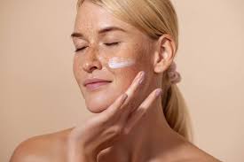 The Role of pH in Skincare: Why It Matters for Barrier Comfort